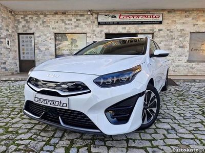 Branco Usado 2023 Kia Ceed Citadino | € 25.500 (Preço elevado)