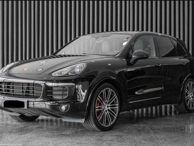 Usado 2015 Porsche Cayenne S E-Hybrid SUV | € 45.900 (Preço elevado)