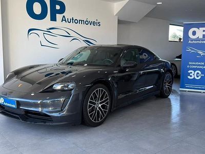 Usado Porsche Taycan 300 kW (408 HP) 2022 Cinza Sedan