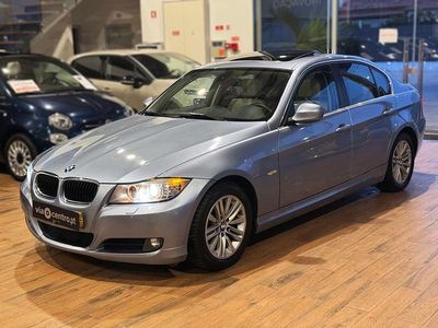 Azul claro Usado 2009 BMW 320 Sedan | € 13.350 (Preço elevado)