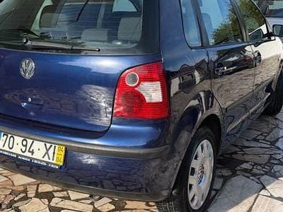 Usado 2004 VW Polo Sedan | € 2.600 (Preço elevado)