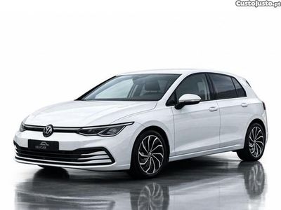Branco Usado 2023 VW Golf VIII Life | € 21.900 (Preço justo)