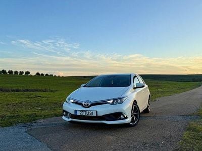 Usado 2017 Toyota Auris Sedan | € 16.000 (Preço justo)