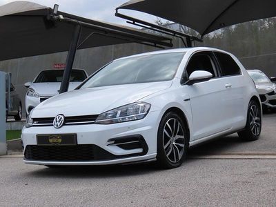 Branco Usado 2017 VW Golf VII | € 19.900