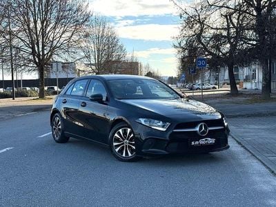 Preto Usado 2021 Mercedes A180 Progressive | € 22.500