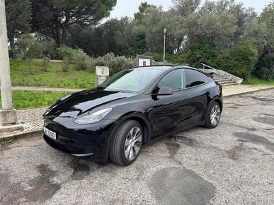Preto Usado 2023 Tesla Model Y Standard Range SUV | € 32.000 (Preço justo)