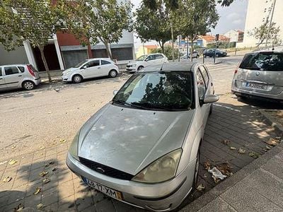 Usado 2004 Ford Focus Sedan | € 1.500