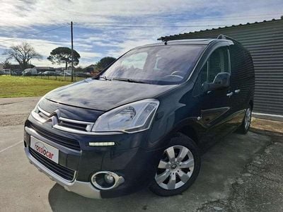 Usado Citroën Berlingo XTR 114 HP (83 kW) 2014 Preto Monovolume