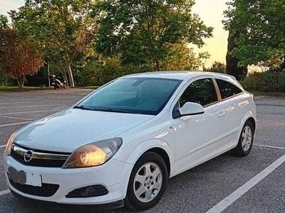 Opel Astra GTC