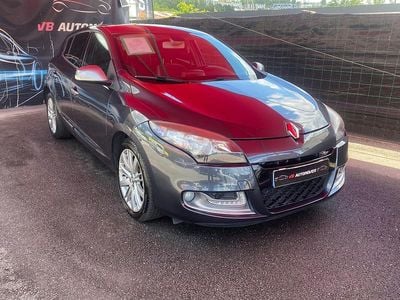 Cinza Usado 2012 Renault Mégane III Dynamique | € 11.390 (Caro)