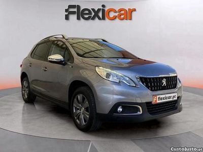 Cinza Usado 2017 Peugeot 2008 Style SUV | € 9.990 (Preço justo)