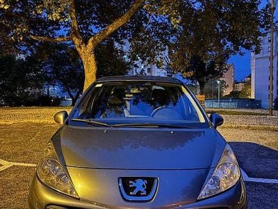 Usado 2008 Peugeot 207 Sedan | € 3.900 (Preço justo)