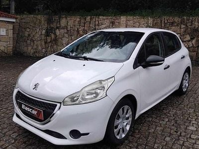 Usado Peugeot 208 68 HP (50 kW) 2015 Branco Citadino