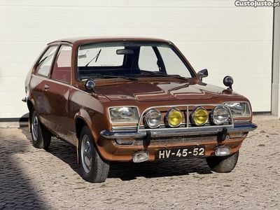 Usado Vauxhall Chevette 80 HP (58 kW) 1980 Amarelo