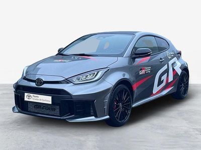 Cinza (pintura metalizada especial) Usado 2025 Toyota Yaris | € 69.950