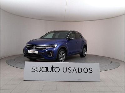 Usado VW T-Roc R-line 150 HP (110 kW) 2024 Azul escuro metalizado SUV