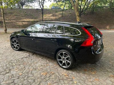 Usado 2017 Volvo V60 Carrinha | € 16.000 (Preço elevado)