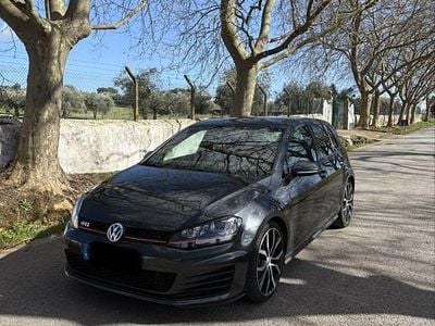 Usado VW Golf VII GTI 220 HP (161 kW) 2015 Sedan