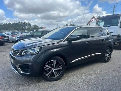 Usado Peugeot 5008 130 HP (95 kW) 2018 Cinzento Monovolume