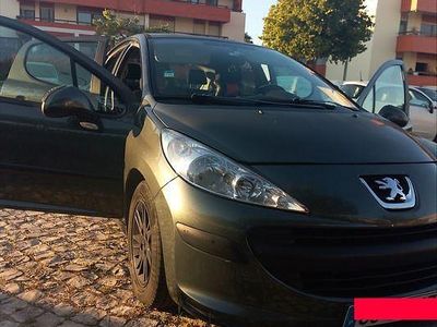 Usado 2006 Peugeot 207 Sedan | € 1.000 (Super Preço)