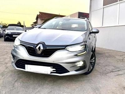 Cinzento Usado 2021 Renault Mégane GrandTour Carrinha | € 12.990 (Preço justo)
