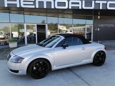 Usado Audi TT 225 HP (165 kW) 1999 Cinzento Coupé