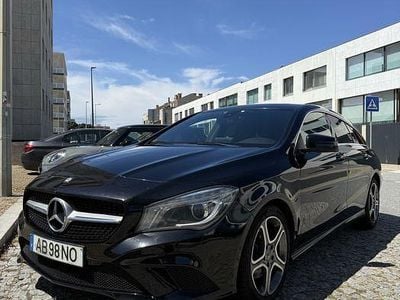 Usado Mercedes CLA180 Shooting Brake 109 HP (80 kW) 2016 Carrinha