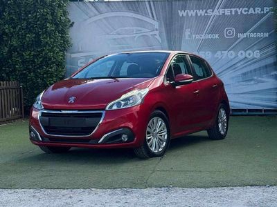 Vermelho Usado 2018 Peugeot 208 Citadino | € 10.750 (Preço elevado)