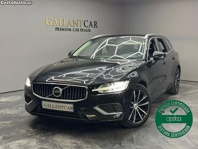 Preto Usado 2023 Volvo V60 Core Carrinha | € 38.500 (Preço justo)