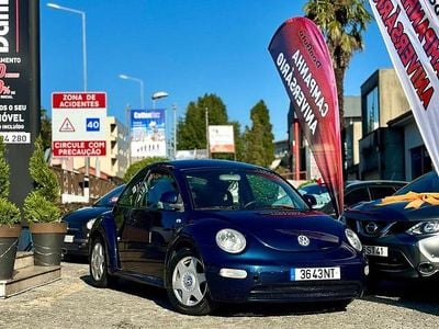 Usado VW Beetle 110 HP (80 kW) 1999 Azul Citadino