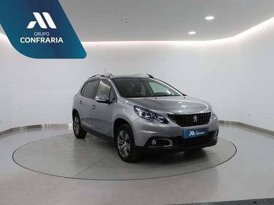 Usado Peugeot 2008 Style 83 HP (61 kW) 2018 Cinzento SUV