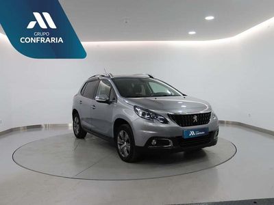Cinzento Usado 2018 Peugeot 2008 Style SUV | € 11.580 (Preço justo)