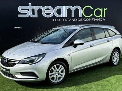 Usado Opel Astra Dynamic 110 HP (80 kW) 2018 Cinzento Carrinha