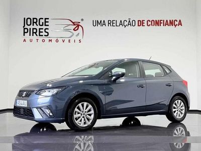 Usado Seat Ibiza 95 HP (69 kW) 2022 Cinzento Citadino