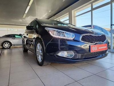 Usado Kia Ceed Sportswagon 90 HP (66 kW) 2015 Preto Carrinha
