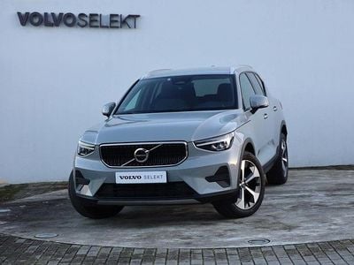 Cinza Usado 2025 Volvo XC40 Core SUV | € 38.700 (Preço justo)