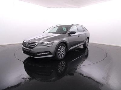 Usado Skoda Superb 150 HP (110 kW) 2023 Cinzento
