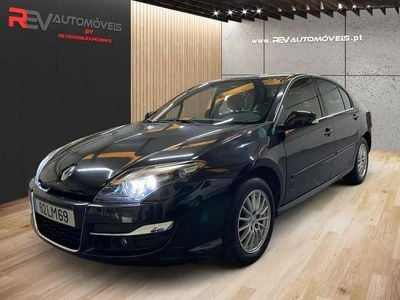 Usado Renault Laguna III 110 HP (80 kW) 2011 Preto Sedan