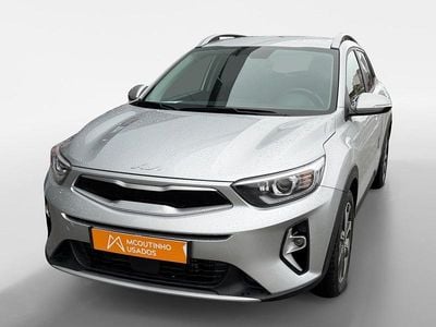 Cinza Usado 2024 Kia Stonic SUV | € 19.408 (Bom preço)