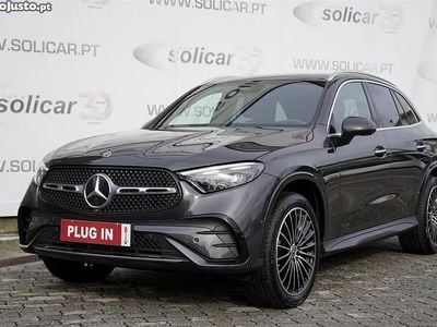 Usado Mercedes GLC300e 333 HP (244 kW) 2023 Cinza SUV
