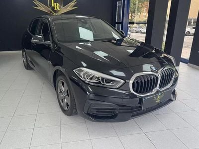 Preto Usado 2021 BMW 116 Luxury Line Citadino | € 21.500 (Preço justo)