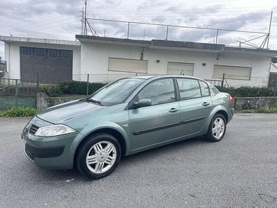Usado 2004 Renault Mégane II Sedan | € 2.250 (Preço justo)