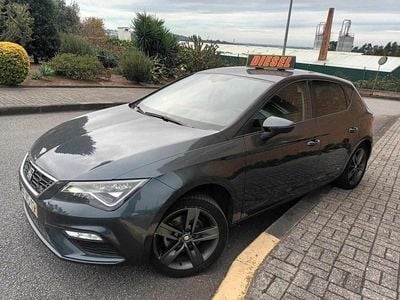 Cinzento Usado 2018 Seat Leon | € 12.450 (Preço justo)