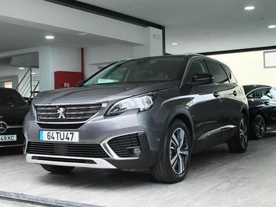 Cinzento Usado 2017 Peugeot 5008 | € 19.900 (Preço justo)