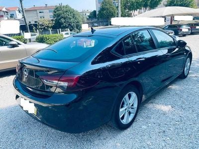 Usado Opel Insignia Business Edition 136 HP (100 kW) 2019 Preto Citadino