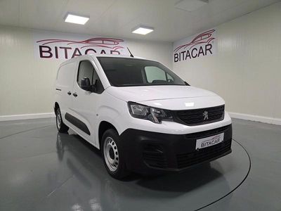 Branco Usado 2020 Peugeot Partner Monovolume | € 15.950 (Preço elevado)