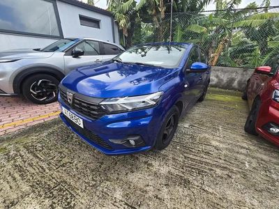 Azul Usado 2022 Dacia Sandero Comfort | € 14.950 (Preço justo)