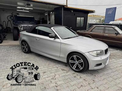 Cinzento Usado 2010 BMW 118 Cabriolet Cabrios | € 12.500