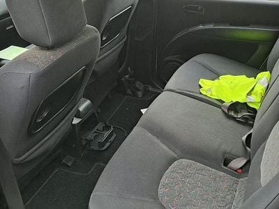 Usado 2003 Hyundai Matrix Monovolume | € 2.000