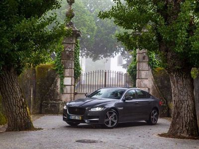 usado Jaguar XF R Sport - Qualidade e Luxo